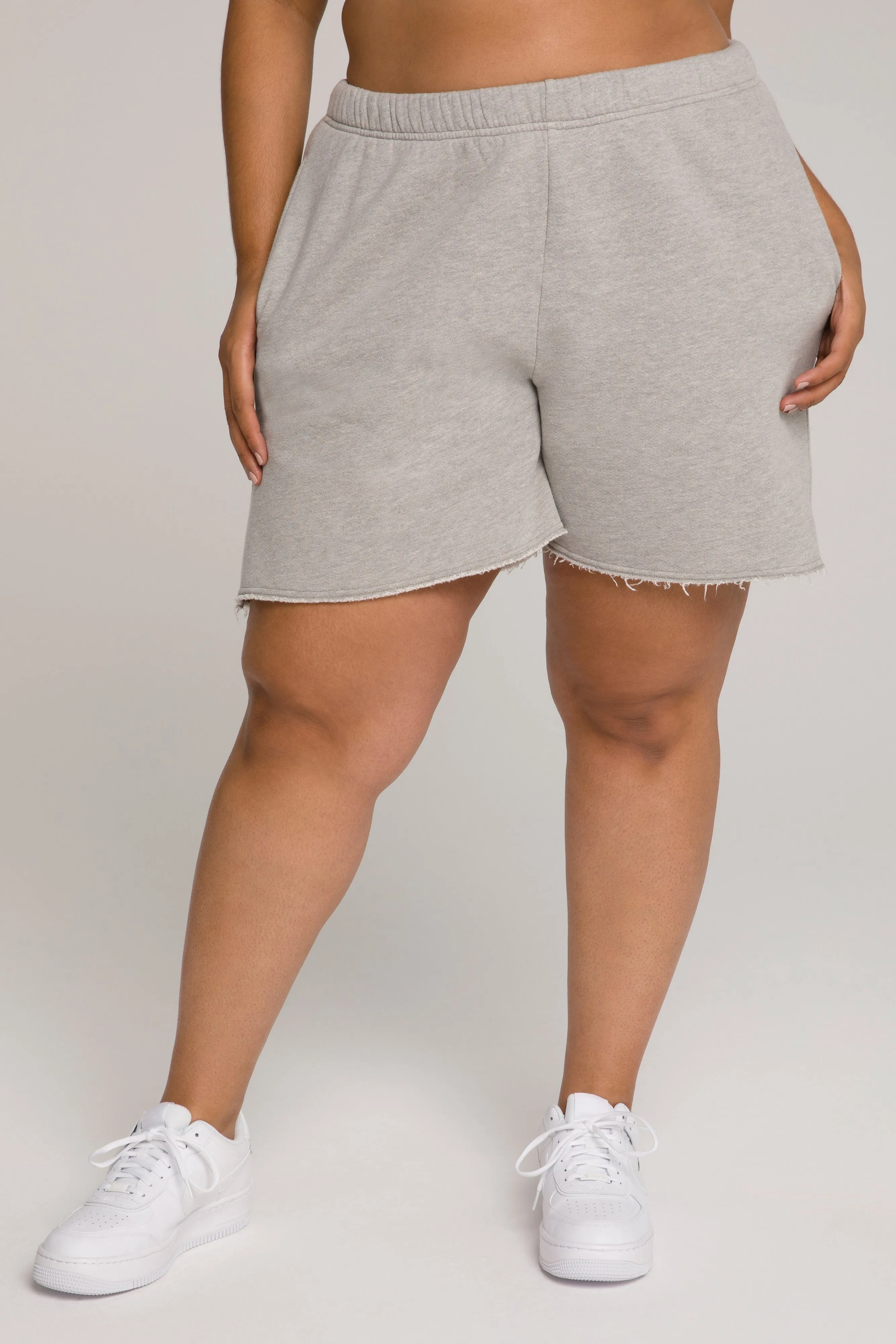 BOYFRIEND SWEATSHORT | HEATHER GREY001