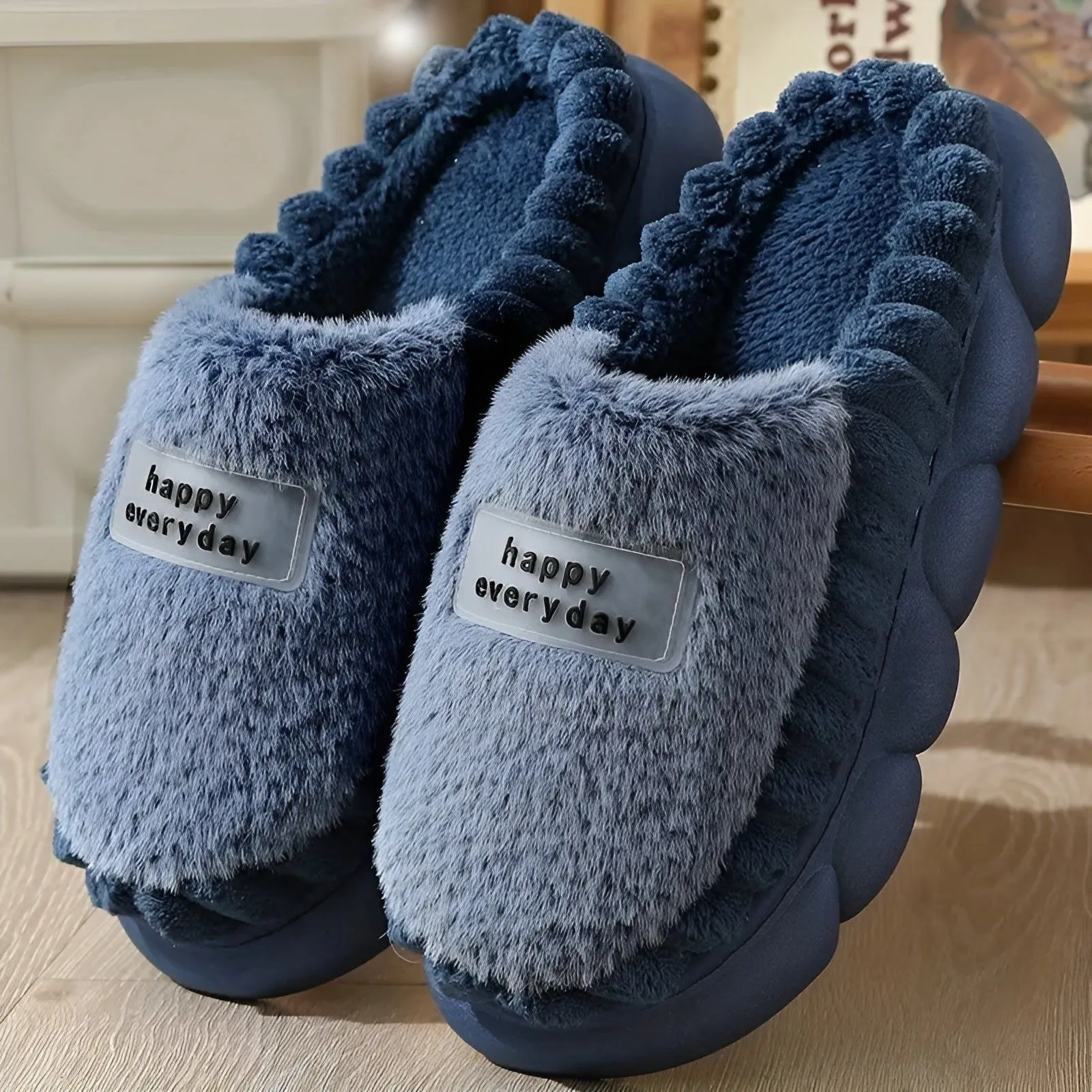 Jara Slippers - Bequeme Fleecegefütterte Rutschfeste Gummisohlen-Hausschuhe