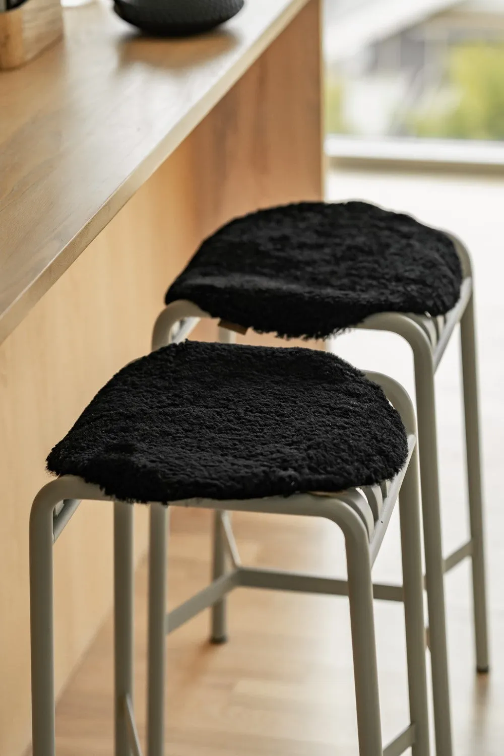 JILL Shepherd Sheepskin Padded Seat Pad