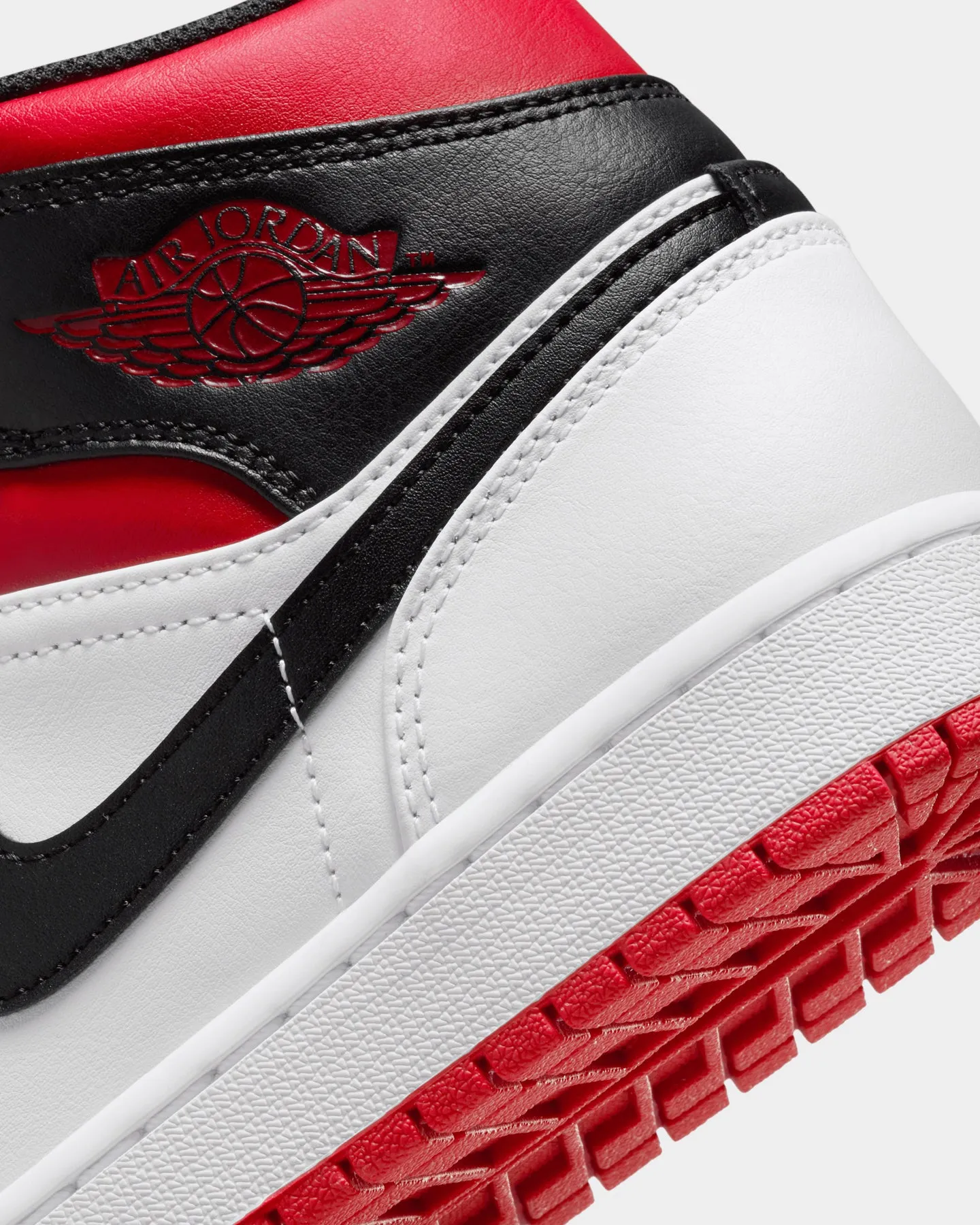 Jordan Air Jordan 1 Mid "Gym Red Black Toe" White/Gym Red