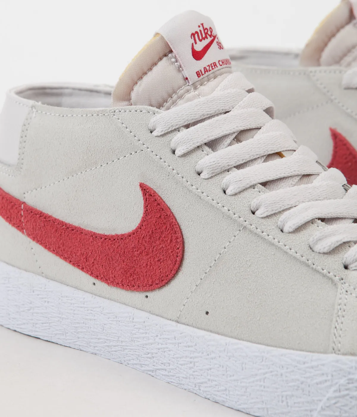 Nike SB Blazer Chukka Shoes - Vast Grey / Crimson