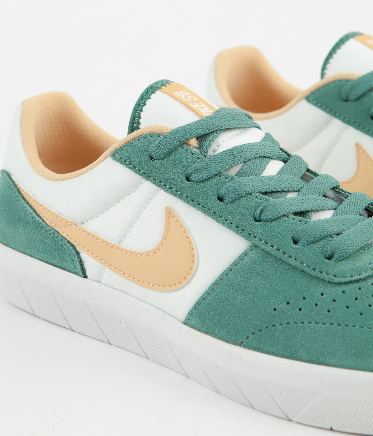 Nike SB Team Classic Shoes - Bicoastal / Celestial Gold - Summit White