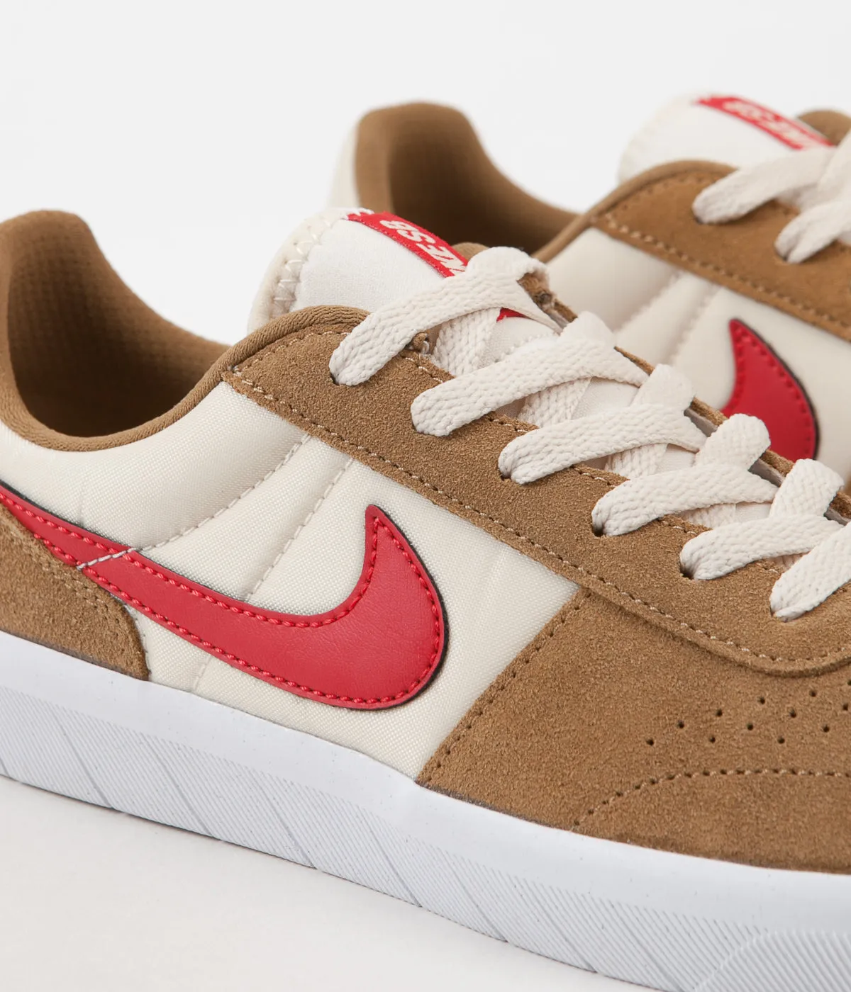 Nike SB Team Classic Shoes - Golden Beige / University Red - Light Cream