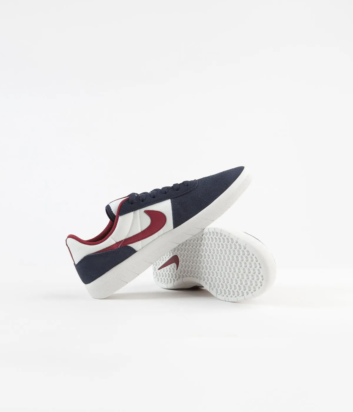 Nike SB Team Classic Shoes - Obsidian / Team Red - Summit White