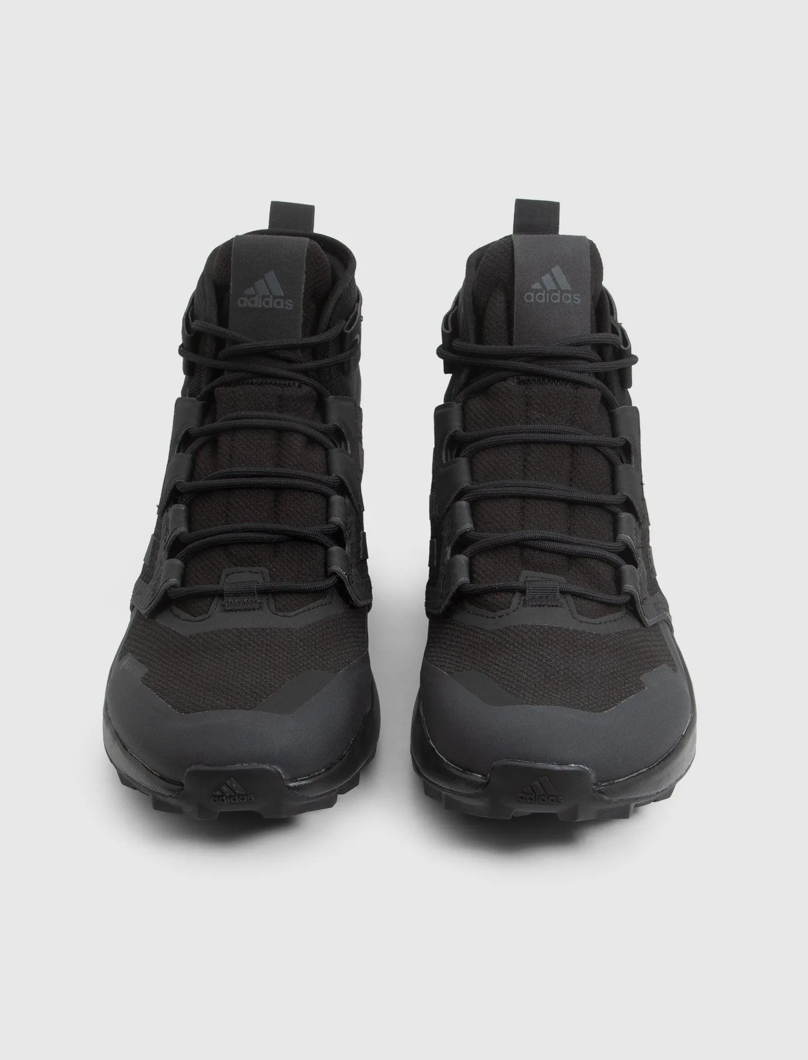 PHARRELL TERREX TRAILMAKER MID "TRIPLE BLACK"