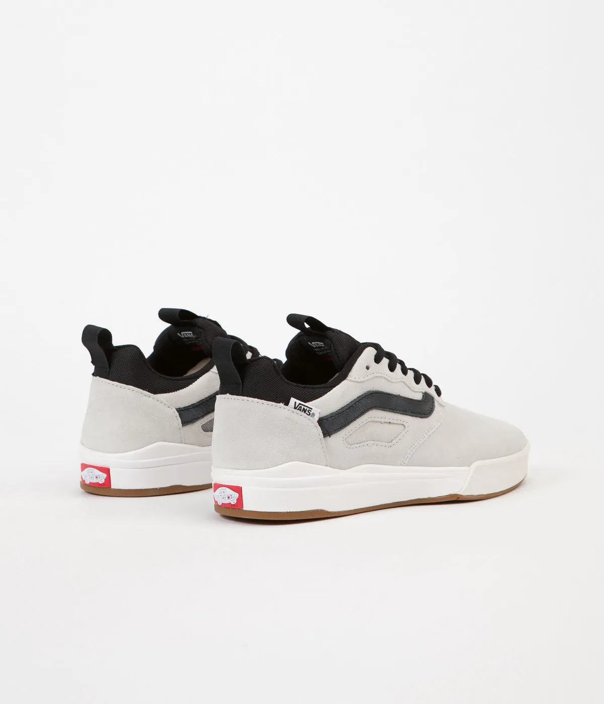 Vans UltraRange Pro Shoes - White / Black