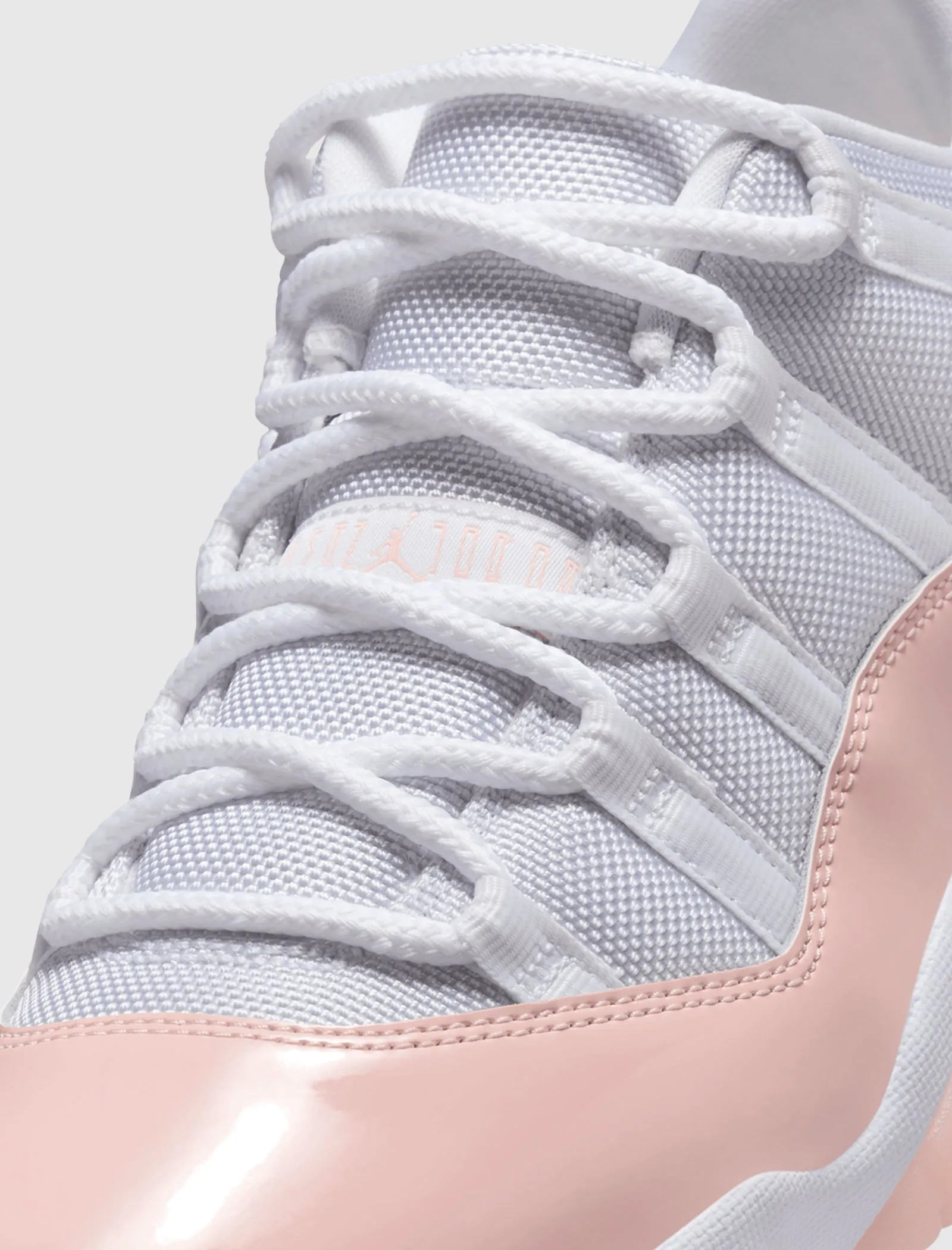 WOMEN'S AIR JORDAN 11 RETRO LOW "WHITE/ LEGEND PINK"